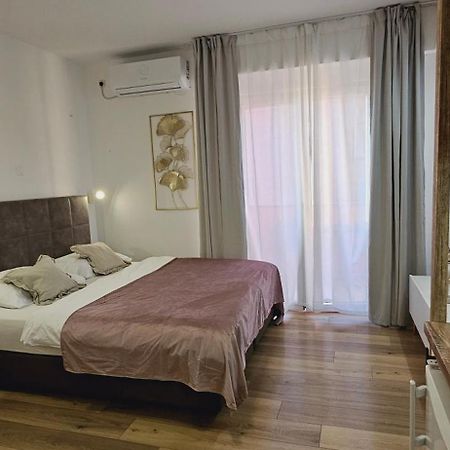 Amari Apartment Starigrad Paklenica Exterior photo
