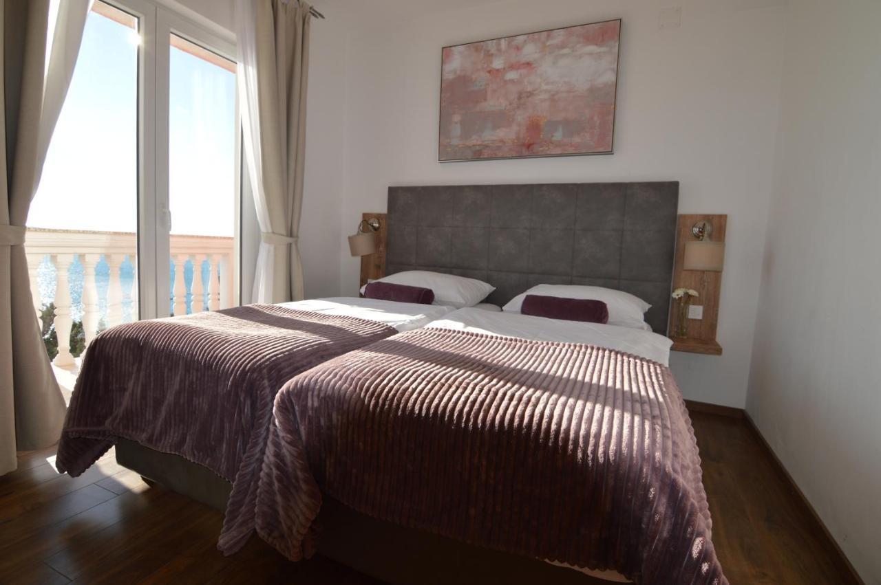 Amari Apartment Starigrad Paklenica Exterior photo