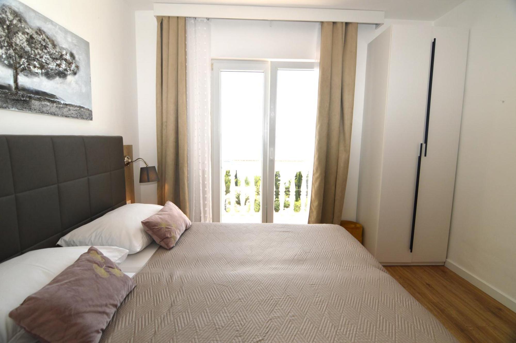 Amari Apartment Starigrad Paklenica Exterior photo
